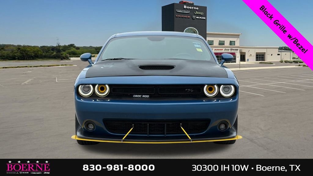 Used 2022 Dodge Challenger R/T w/ Blacktop Package RWD image 8