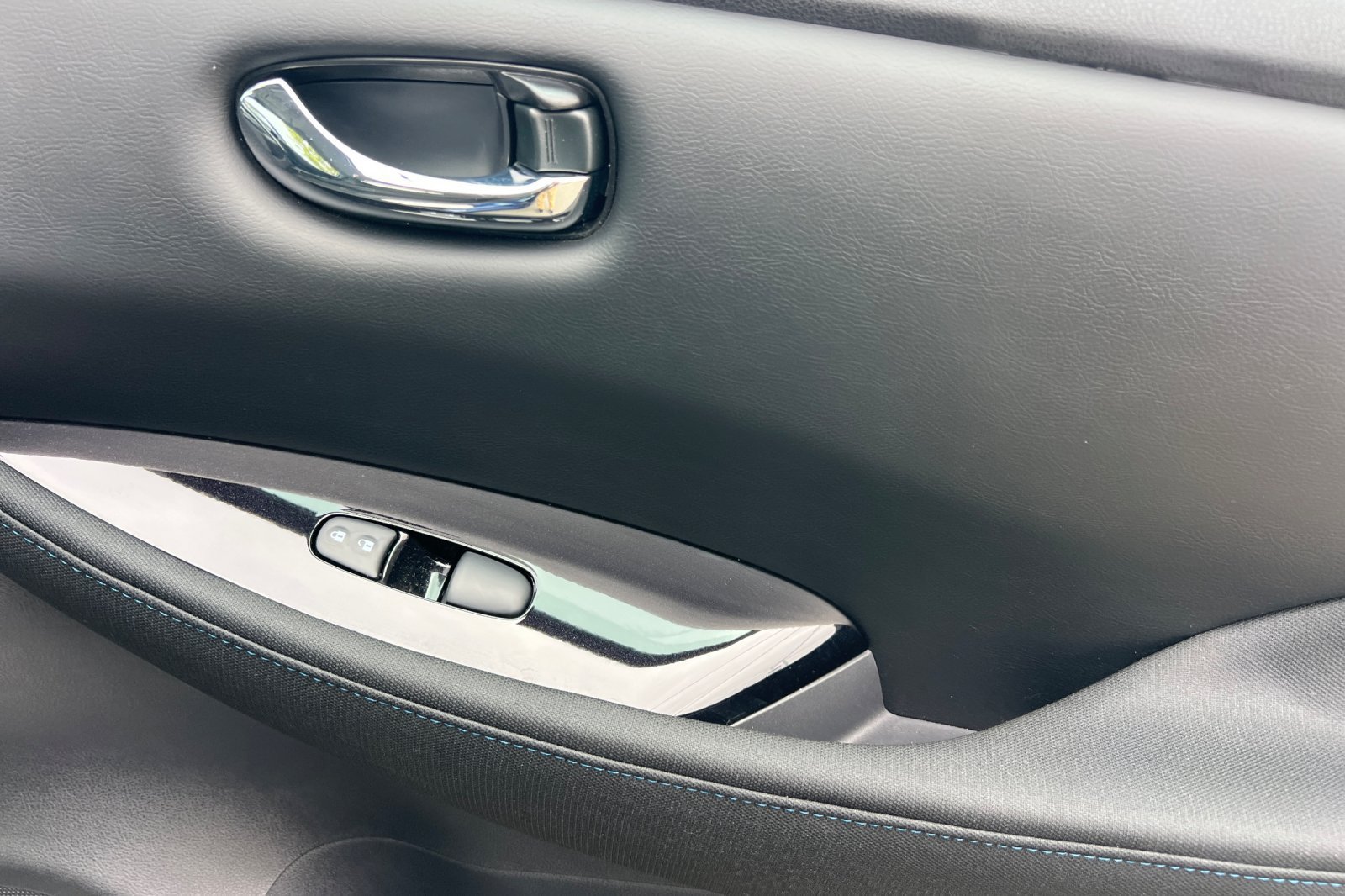 Certified 2024 Nissan Leaf SV Plus FWD image 20