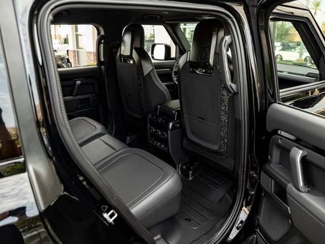 New 2026 Land Rover Defender 110 OCTA AWD/4WD image 35