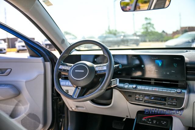 Certified 2024 Hyundai Kona SEL w/ Convenience Package FWD image 15