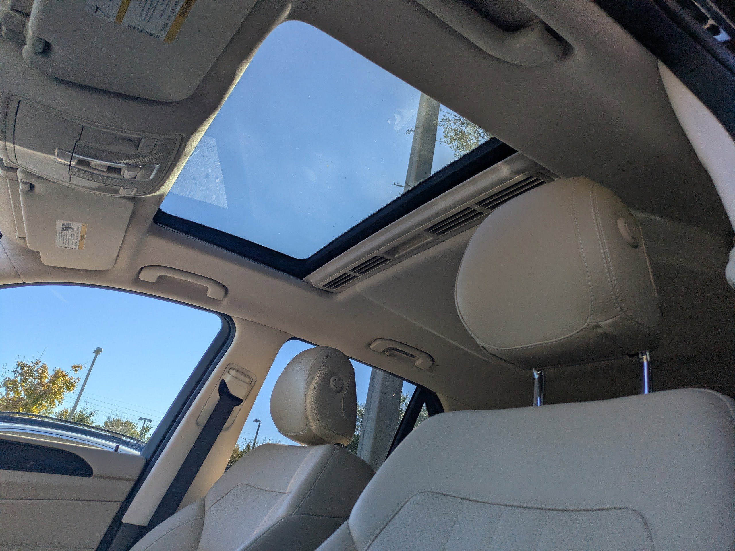 Used 2016 Mercedes-Benz GLE 350 image 4