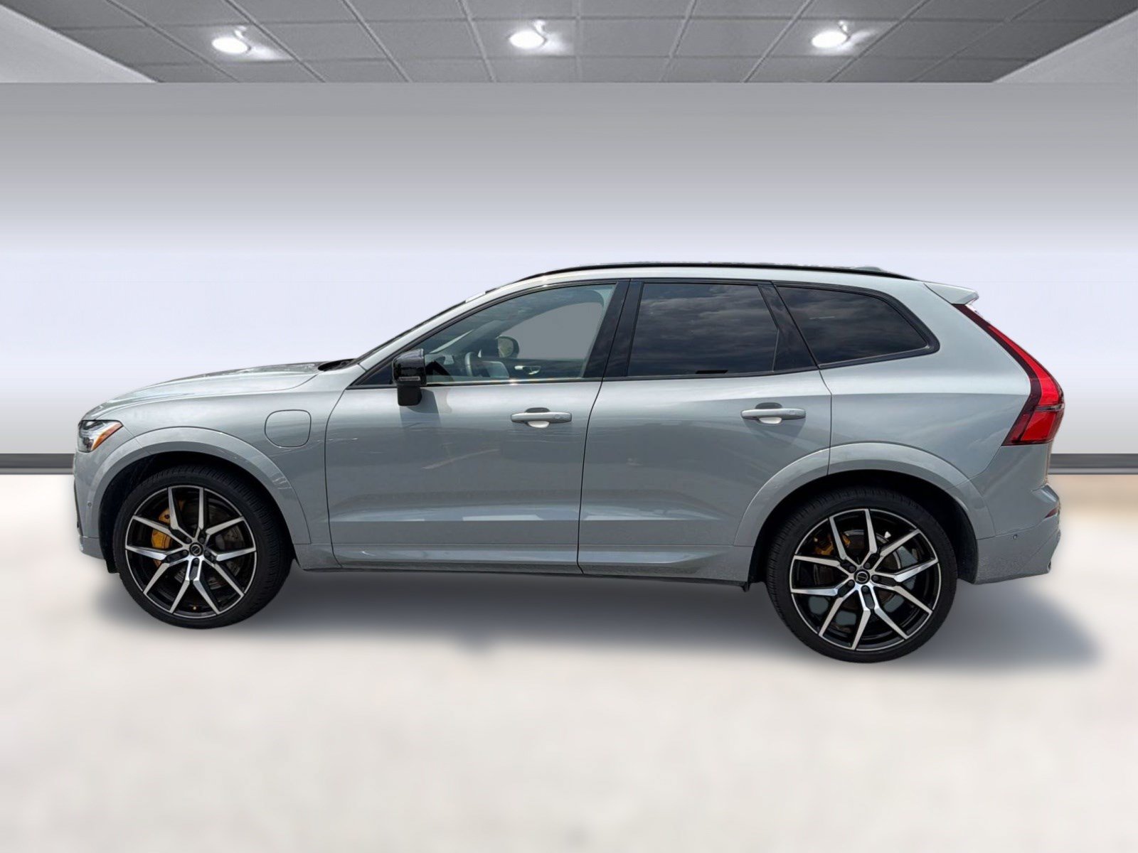 Certified 2026 Volvo XC60 T8 Polestar AWD/4WD image 2