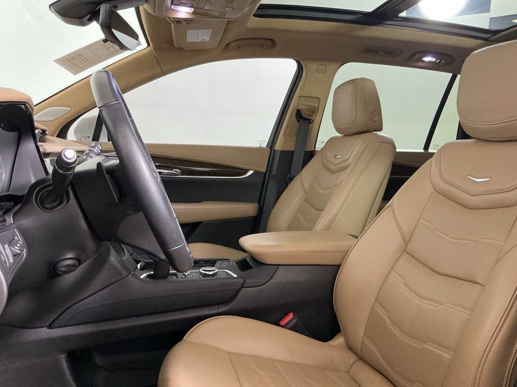 Used 2021 Cadillac XT6 Premium Luxury w/ Platinum Package image 22