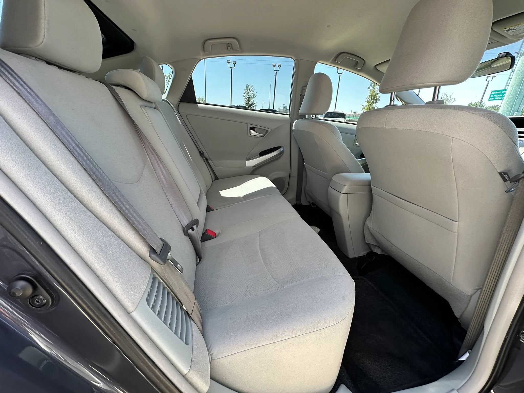 Used 2015 Toyota Prius Three FWD image 17
