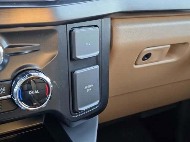 New 2026 Ford F350 Lariat w/ Lariat Ultimate Package image 38