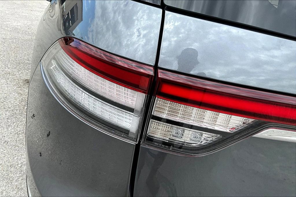 Used 2022 Lincoln Aviator Reserve w/ Equipment Group 201A image 22