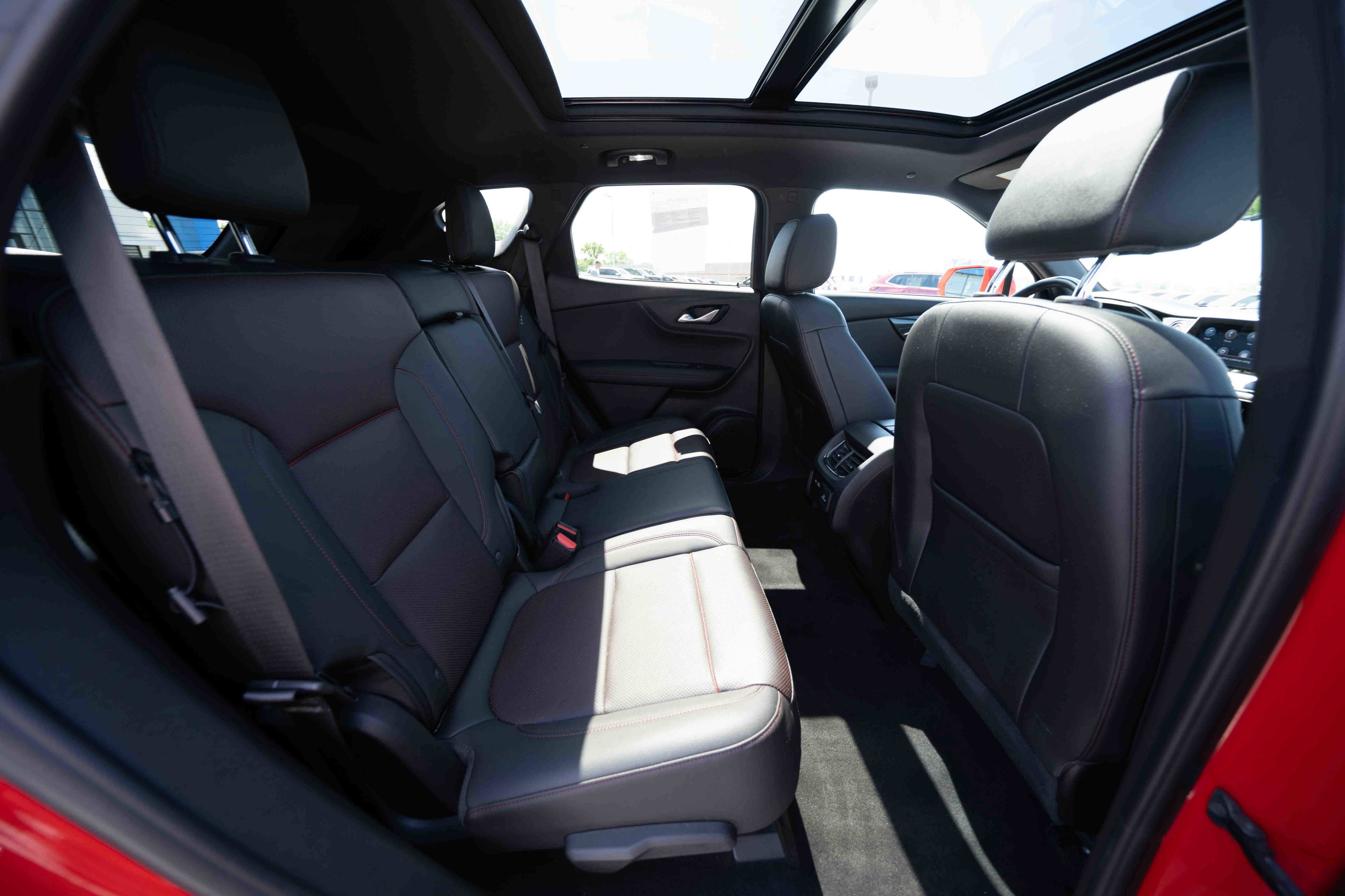 Used 2019 Chevrolet Blazer RS AWD/4WD image 25