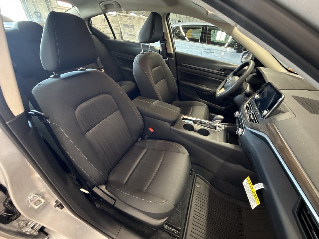 New 2026 Nissan Altima 2.5 SV FWD image 24