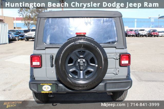 Used 2023 Jeep Wrangler Sport image 5