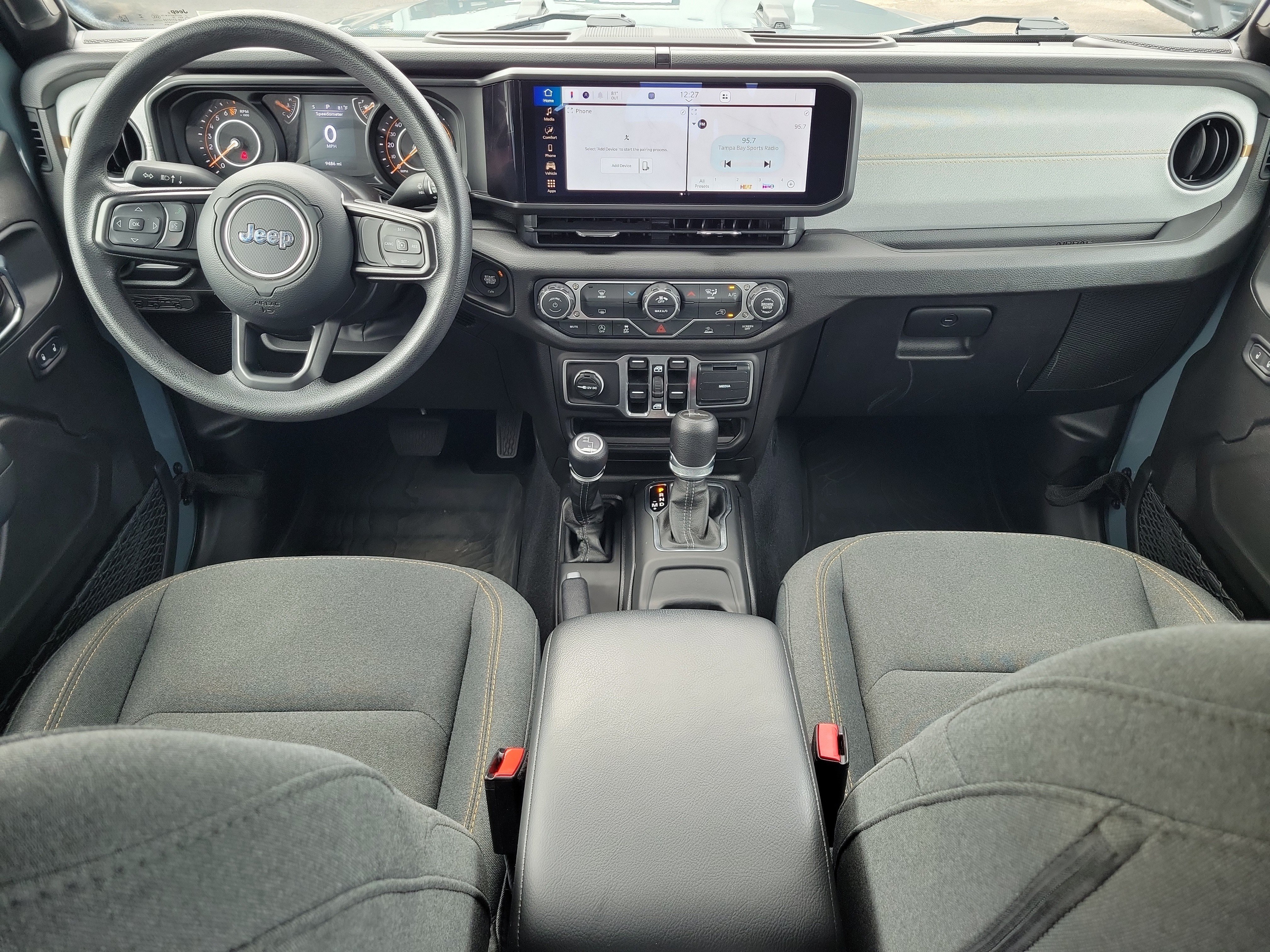 Used 2025 Jeep Gladiator Sport AWD/4WD image 16