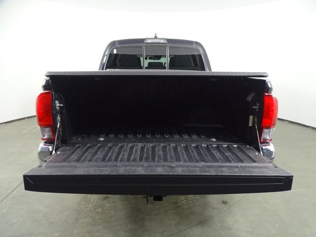 Used 2021 Toyota Tacoma SR5 RWD image 13