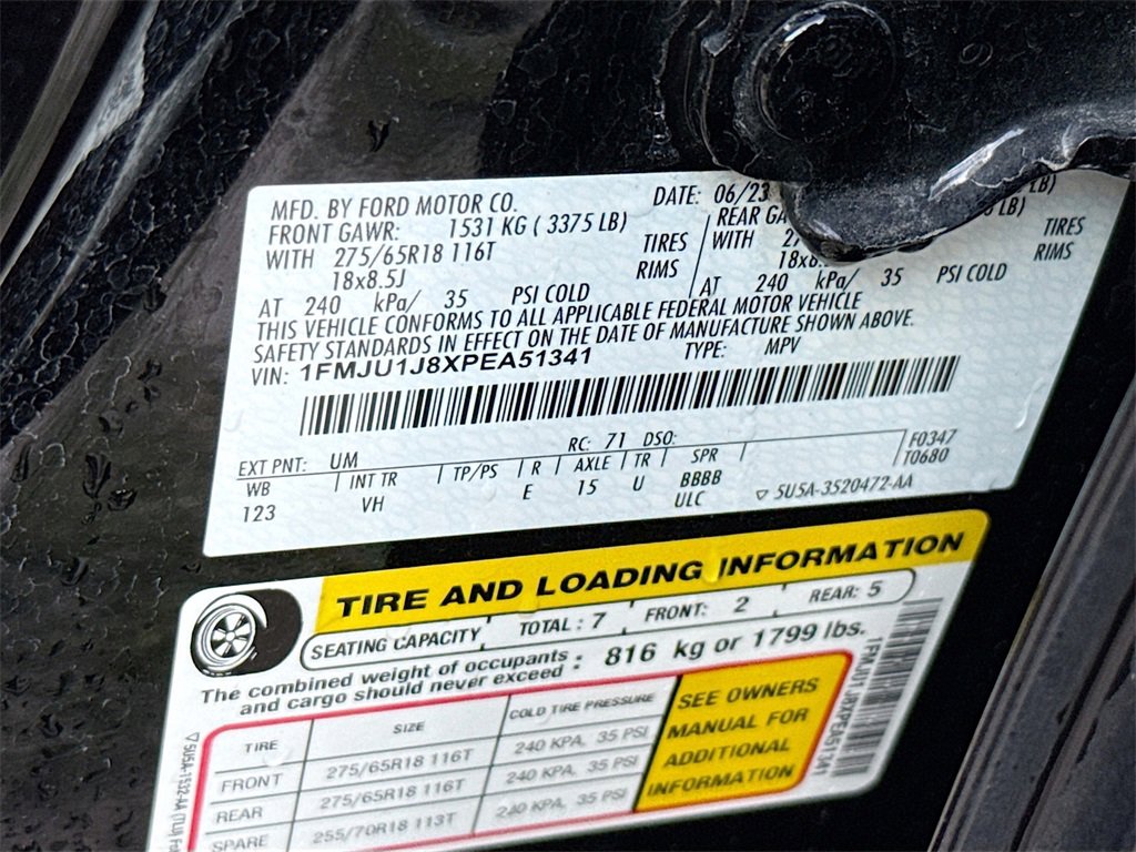 Used 2023 Ford Expedition XLT image 36