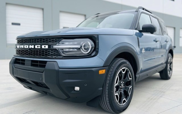New 2025 Ford Bronco Sport Outer Banks w/ Outer Banks Tech Package+ image 3