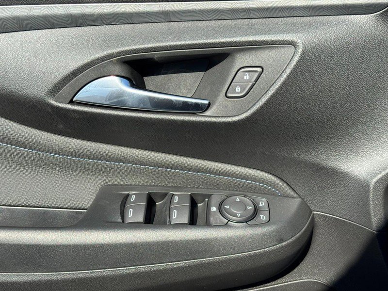 Used 2025 Buick Envista Sport Touring w/ Convenience I Package image 22
