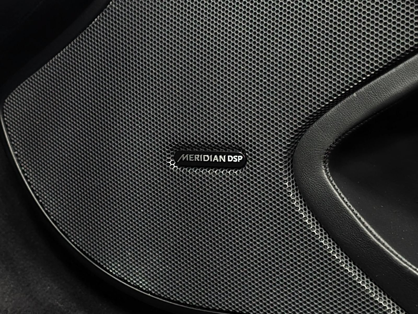 Used 2015 McLaren 650S Spider RWD image 49