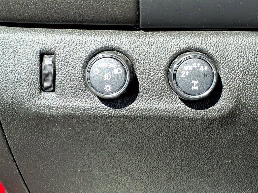 Used 2021 GMC Canyon AT4 w/ Trailering Package image 16