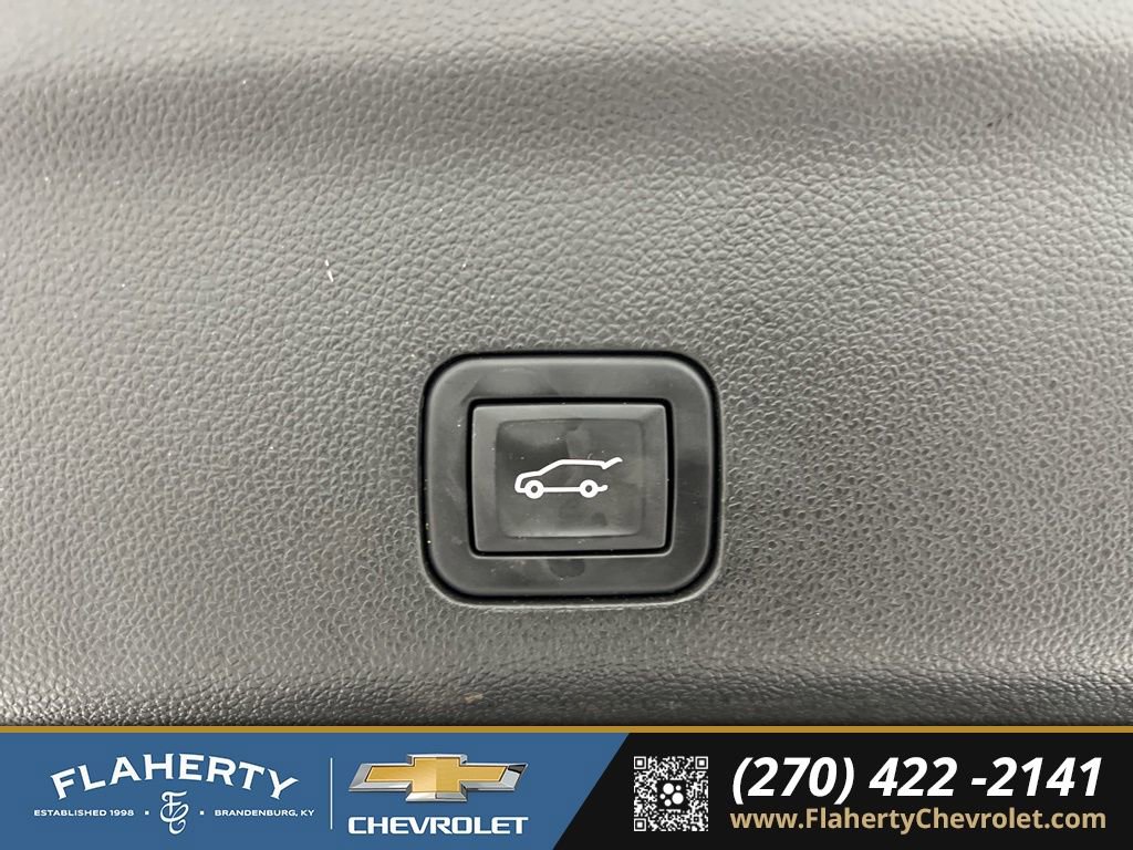 Used 2024 Chevrolet Suburban High Country image 21