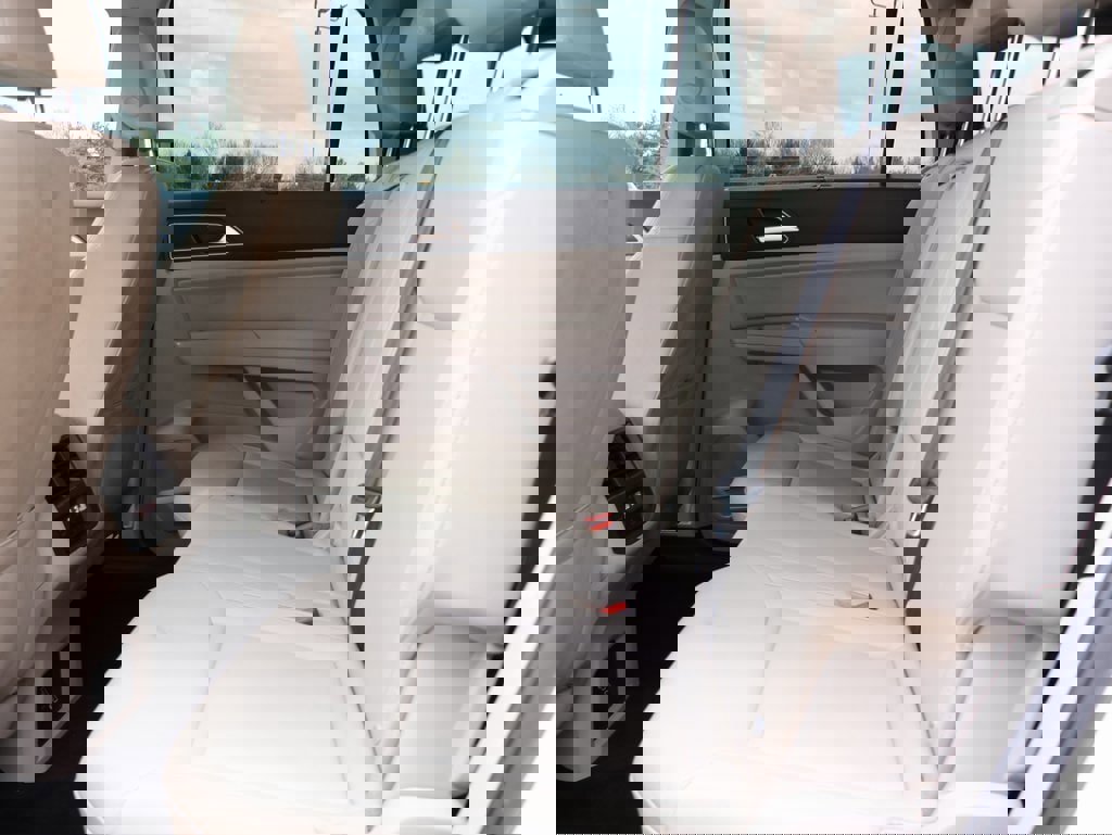 Used 2018 Volkswagen Atlas SE image 20