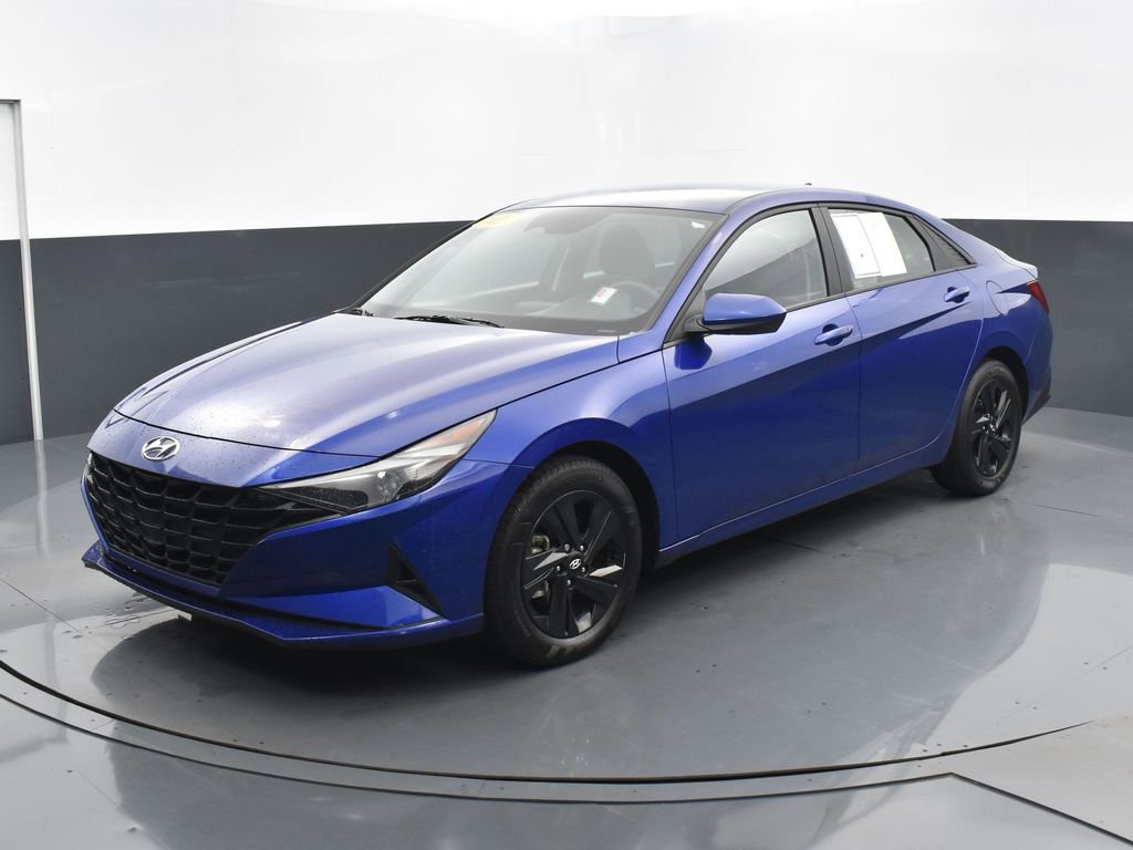 Used 2023 Hyundai Elantra SEL image 7