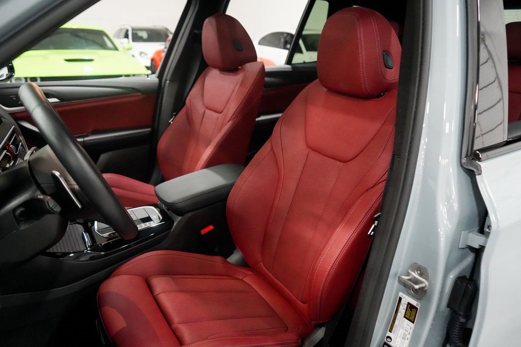 Used 2024 BMW X3 M40i image 10