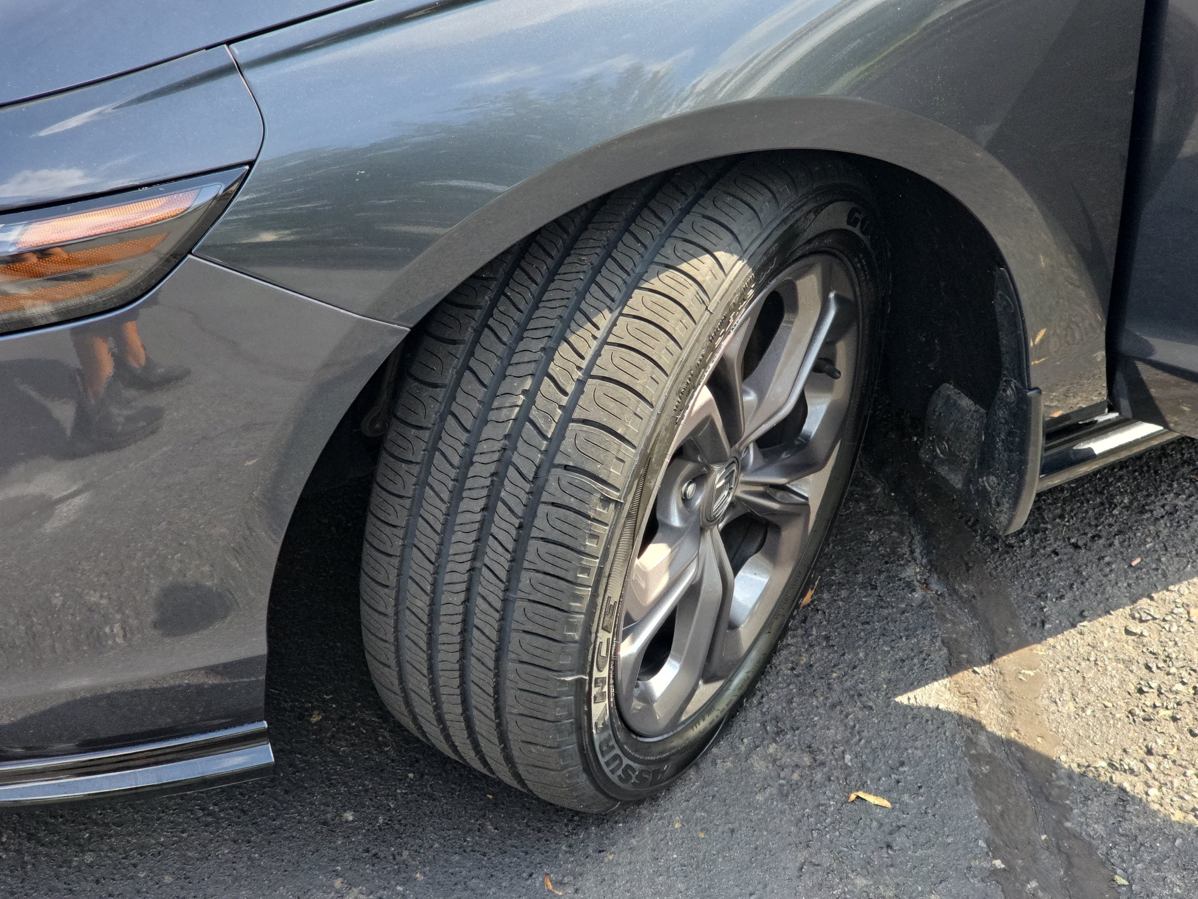 Certified 2024 Honda Accord EX-L image 30