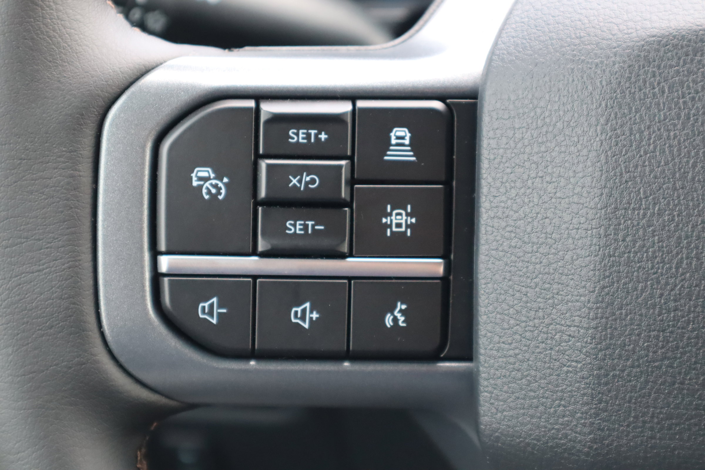 New 2025 Ford F150 Lariat w/ Equipment Group 502A High image 19