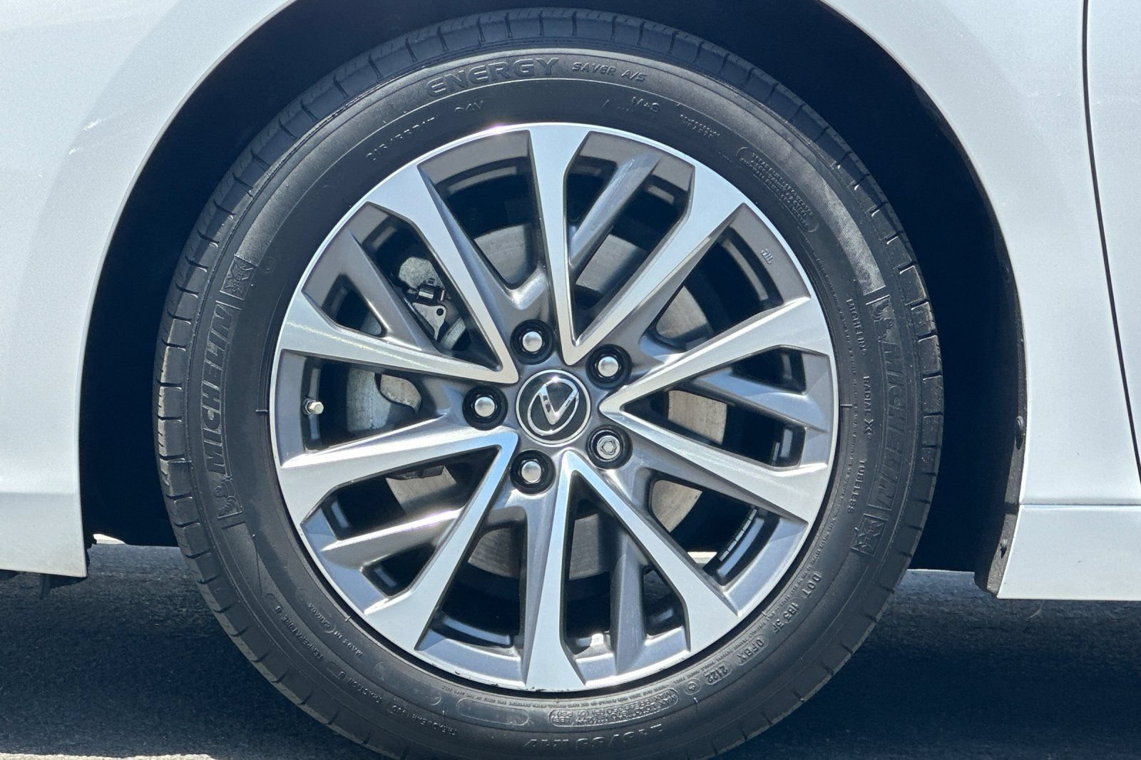 Used 2022 Lexus ES 350 w/ Accessory Package 2 FWD image 24