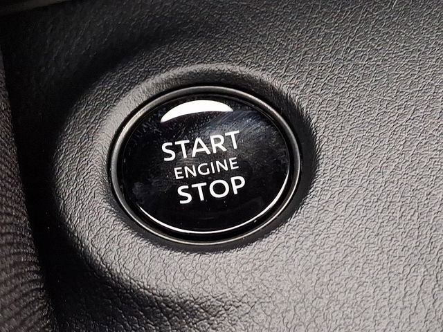 Used 2025 Nissan Z Sport w/ Floor Mat Package image 21