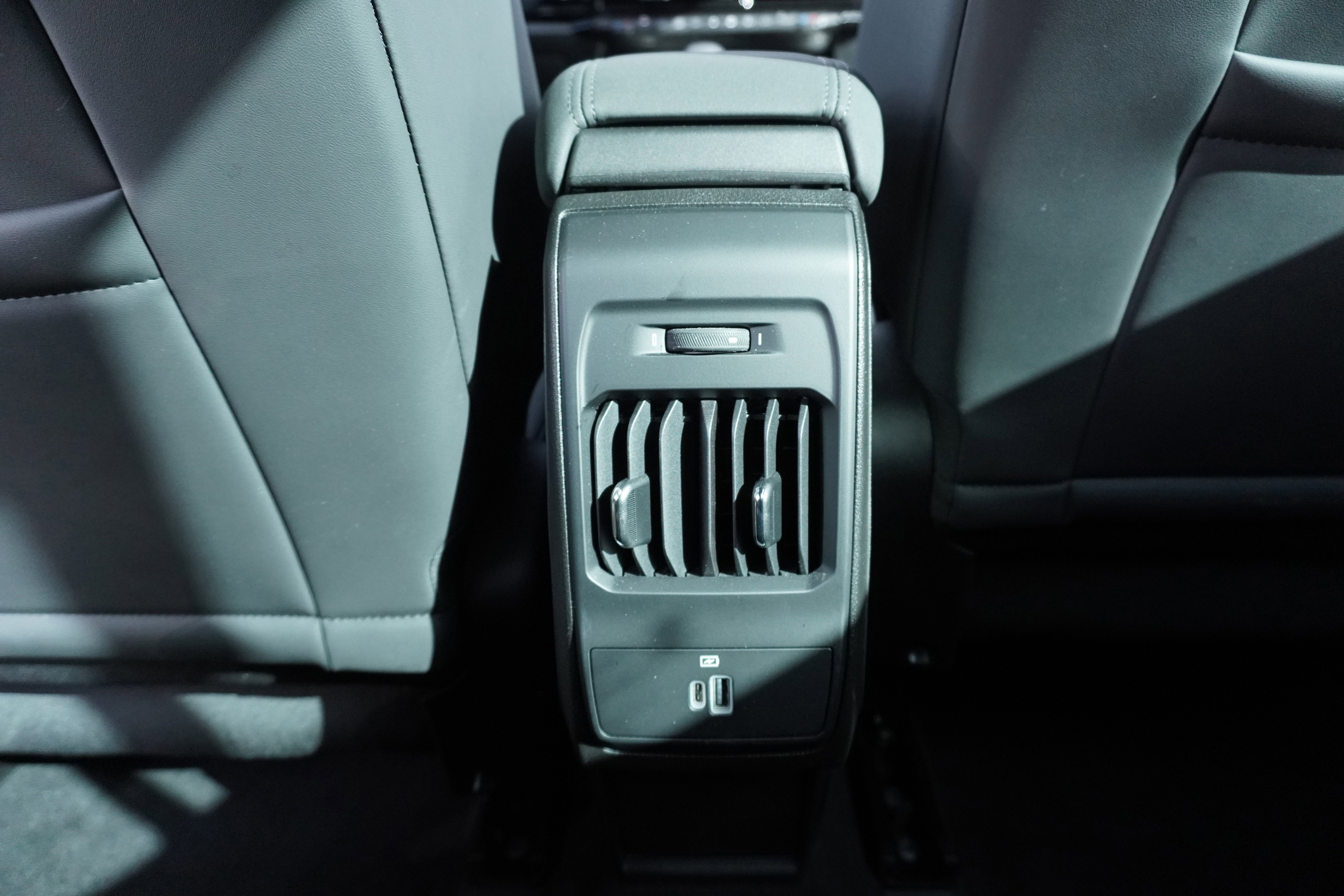 Used 2024 Alfa Romeo Tonale Ti w/ Active Assist Package image 32