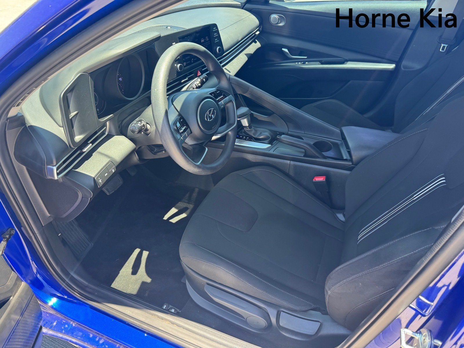 Used 2023 Hyundai Elantra SEL FWD image 9