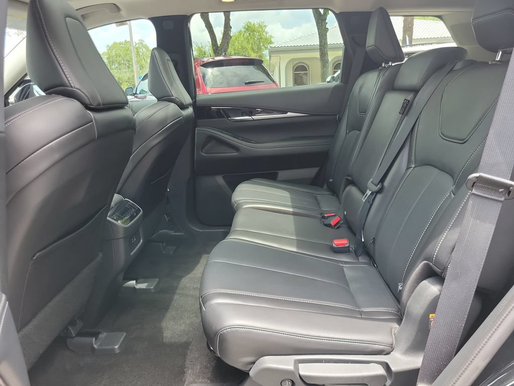 Used 2025 INFINITI QX60 Pure FWD image 9