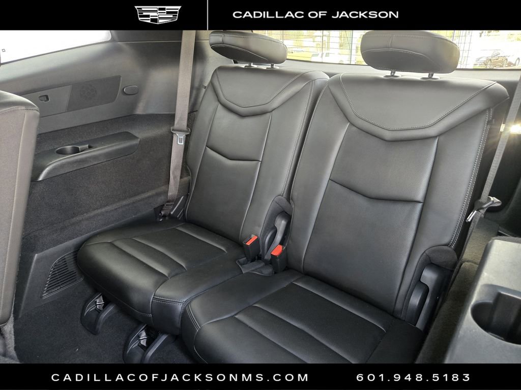 Used 2022 Cadillac XT6 Premium Luxury image 13