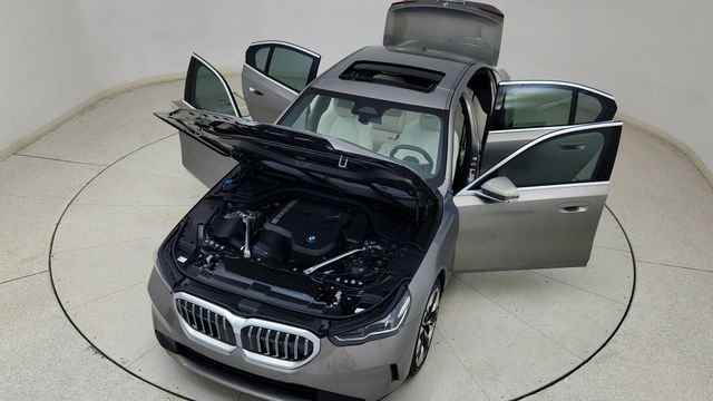 Used 2025 BMW 530i RWD image 88