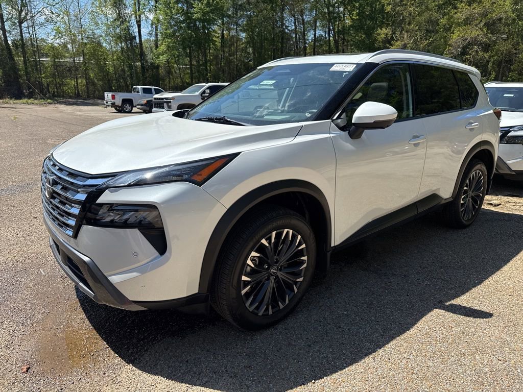 Used 2025 Nissan Rogue SL w/ Tech Package image 1
