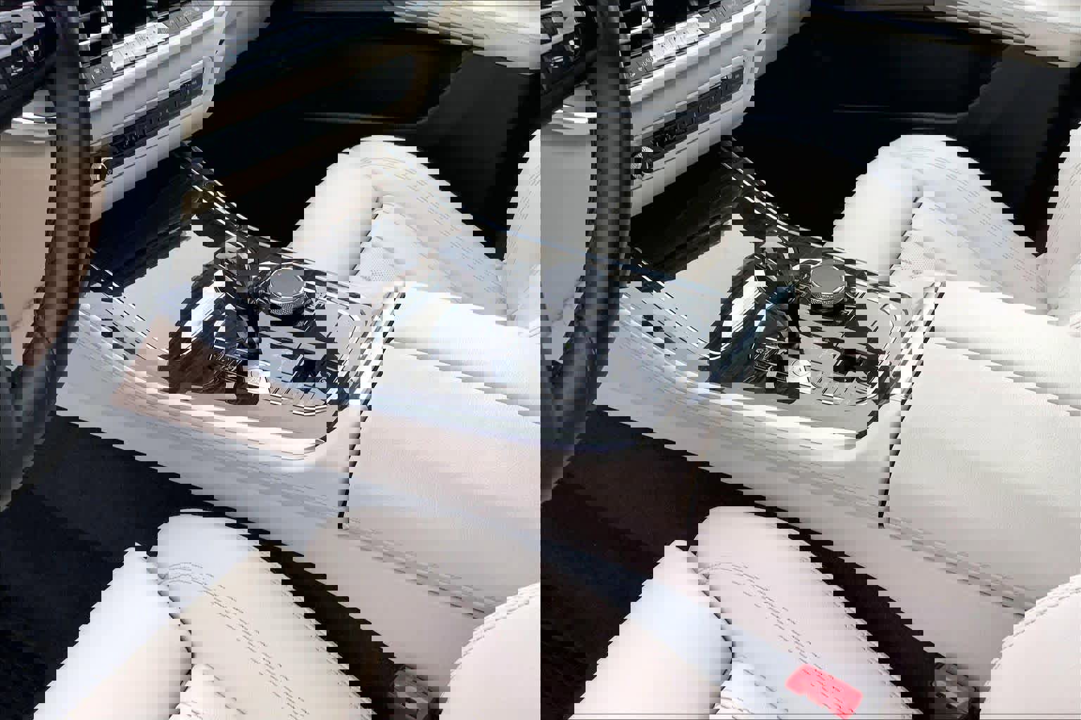 Used 2021 BMW X5 sDrive40i w/ Premium Package image 16