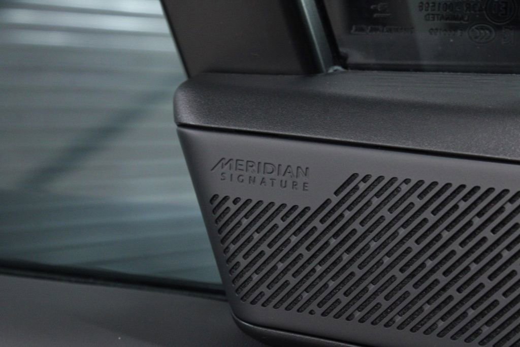 Used 2024 Land Rover Range Rover Autobiography image 18