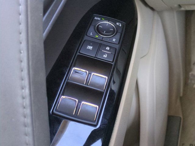 Used 2019 Lexus LX 570 4WD image 24