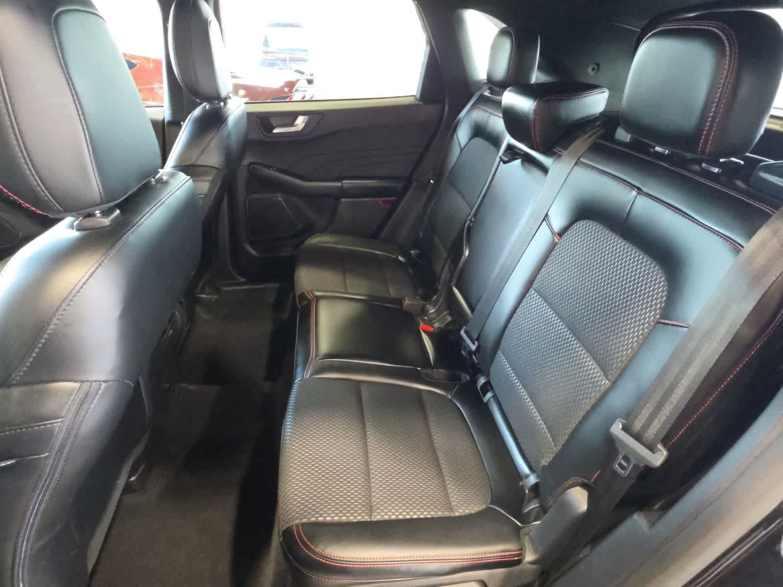 Used 2024 Ford Escape ST-Line w/ Tech Pack #1 AWD/4WD image 27
