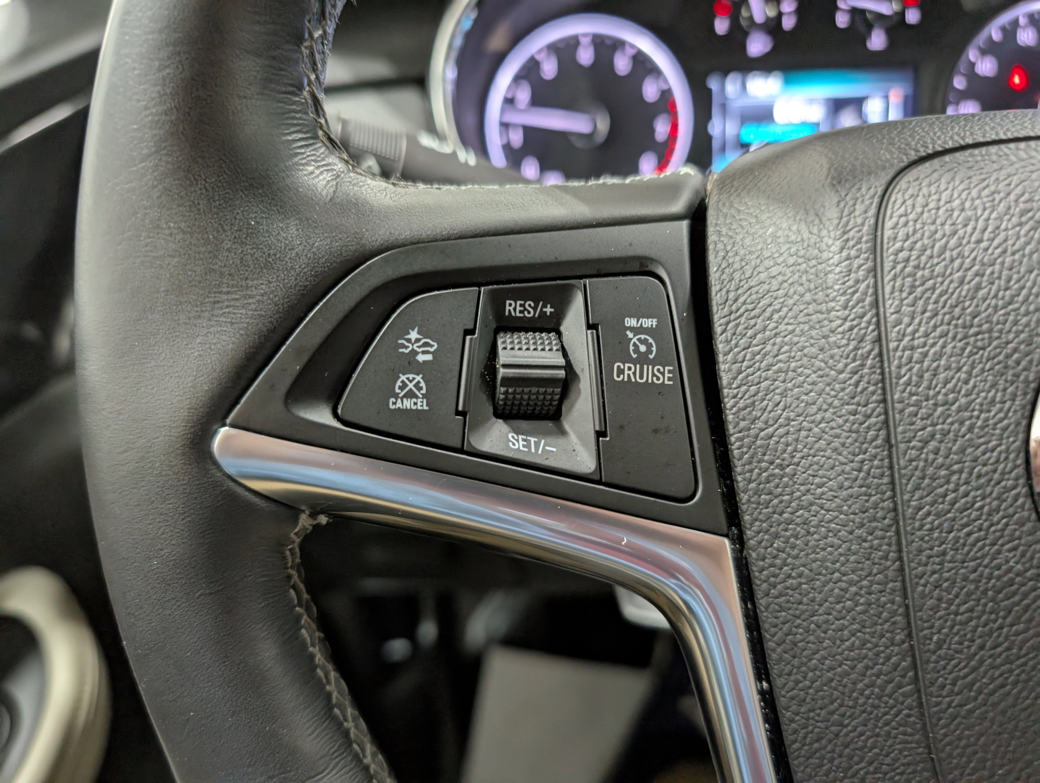 Used 2018 Buick Encore Premium w/ Experience Buick Package AWD/4WD image 21