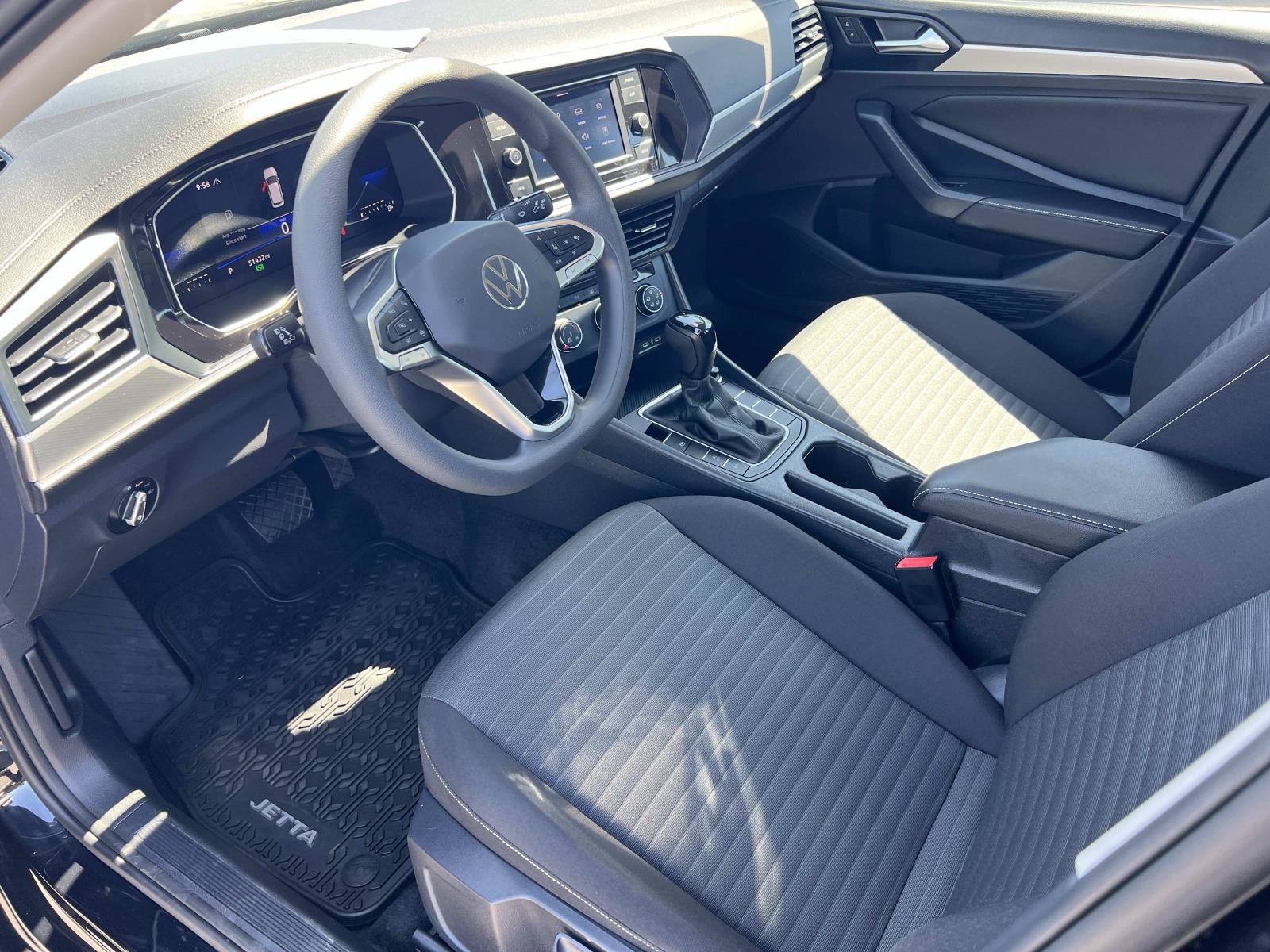 Certified 2023 Volkswagen Jetta S FWD image 17
