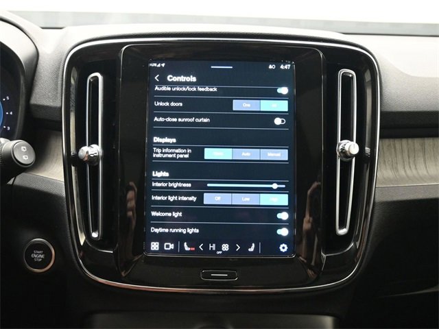 Used 2023 Volvo XC40 B5 Plus w/ Driver Assist Package image 18