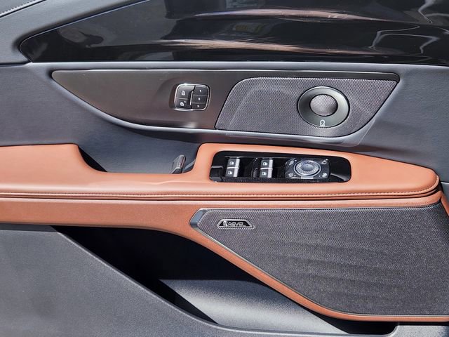 New 2026 Lincoln Nautilus Reserve w/ Jet Appearance Package AWD/4WD image 9