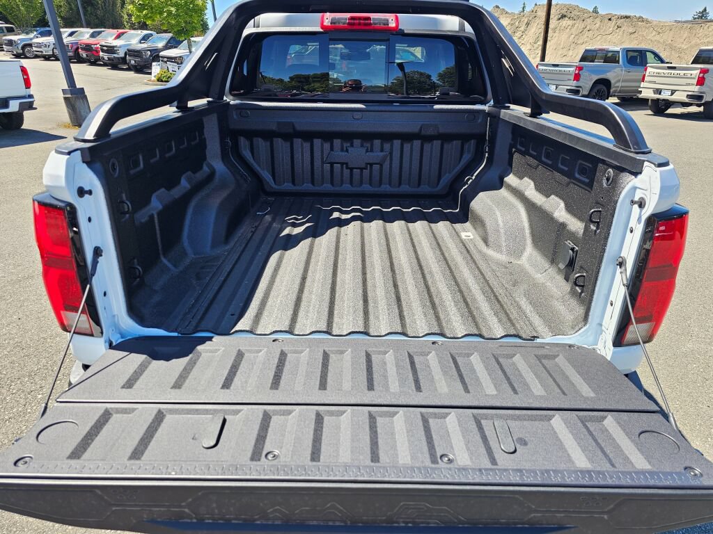 New 2026 Chevrolet Colorado ZR2 w/ Midnight Edition AWD/4WD image 25