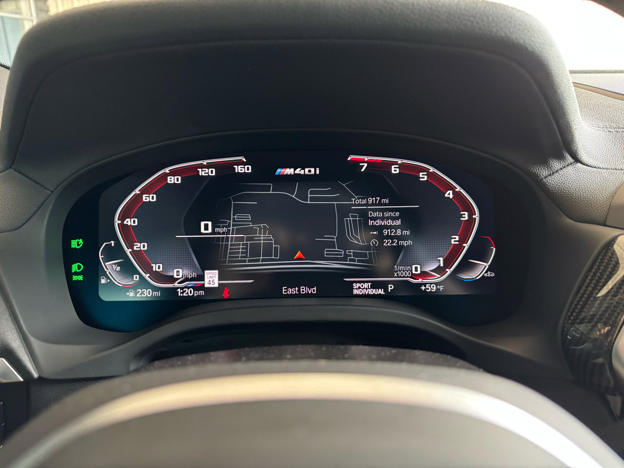 Used 2025 BMW X4 M40i w/ Premium Package image 15