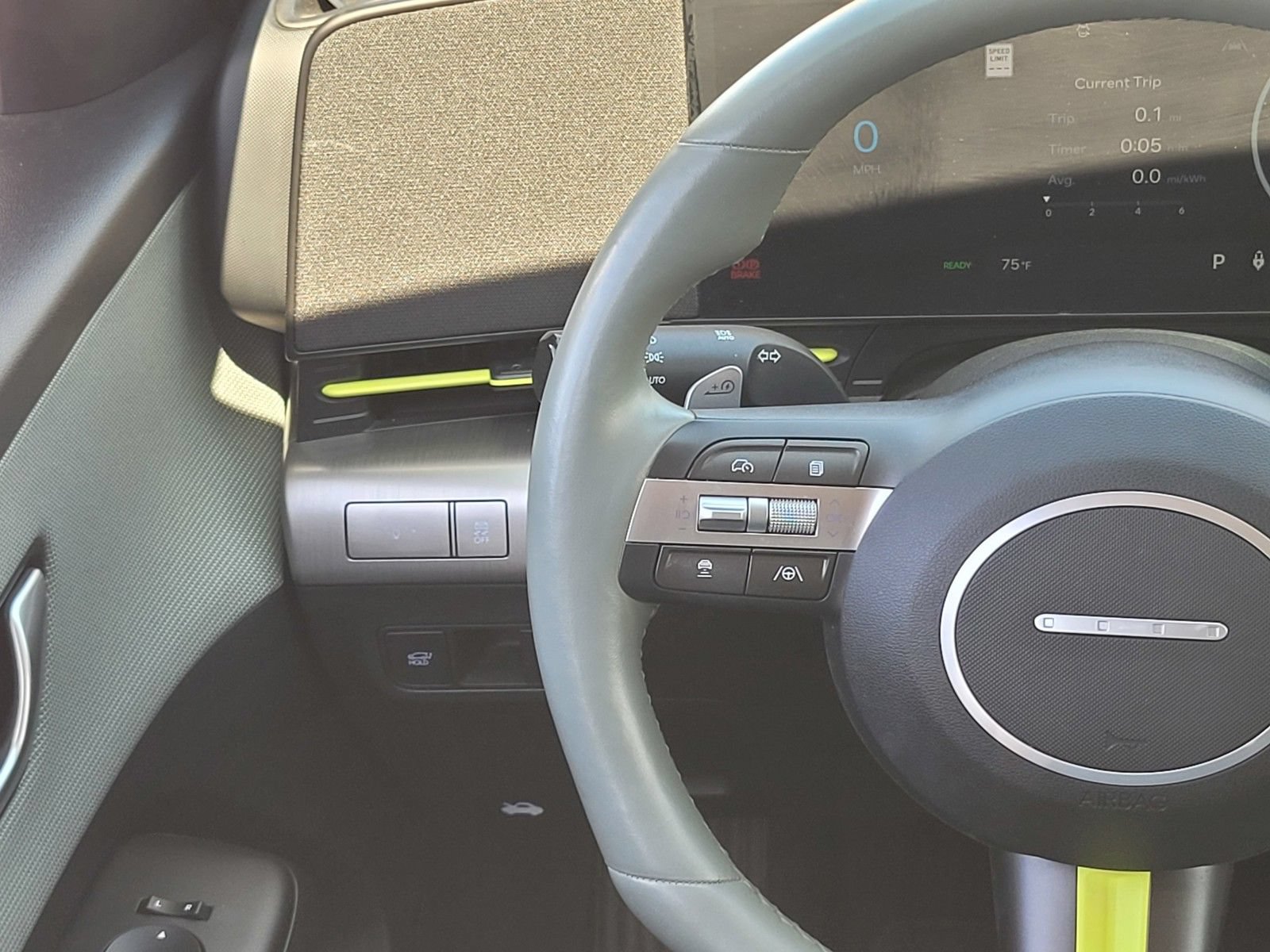 Certified 2024 Hyundai Kona Limited FWD image 13