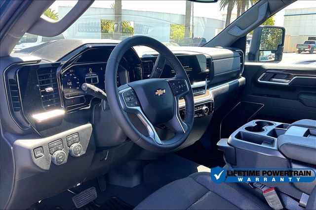New 2026 Chevrolet Silverado 3500 LT w/ All Star Edition AWD/4WD image 7