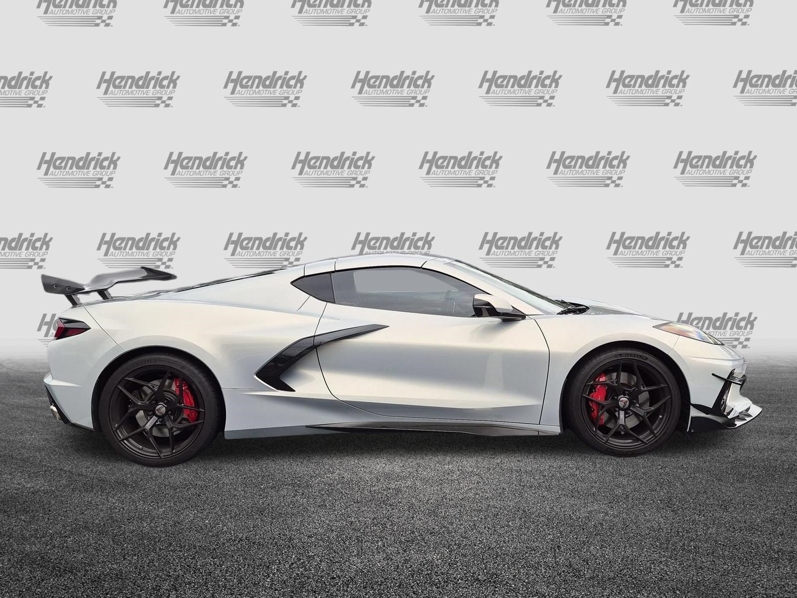 Used 2021 Chevrolet Corvette Stingray Premium Cpe w/ Z51 Performance Package RWD image 11