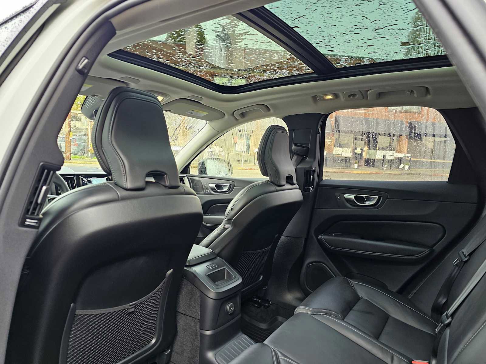 Used 2025 Volvo XC60 T8 Ultra w/ Protection Package Premier image 19