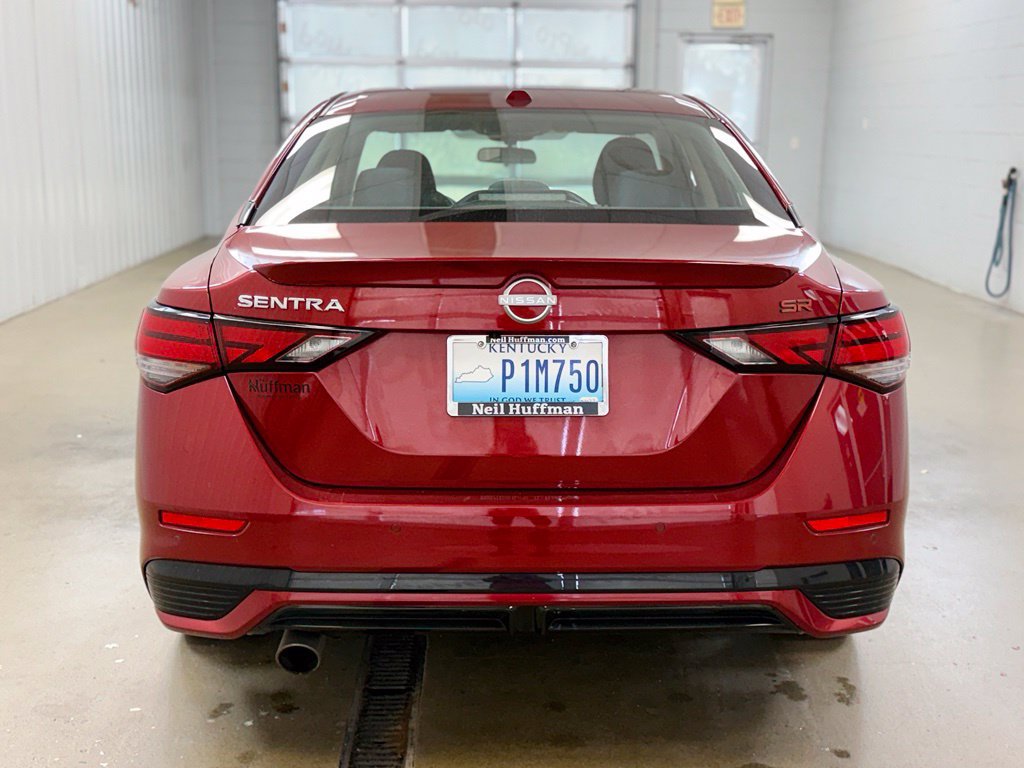 Used 2024 Nissan Sentra SR FWD image 6