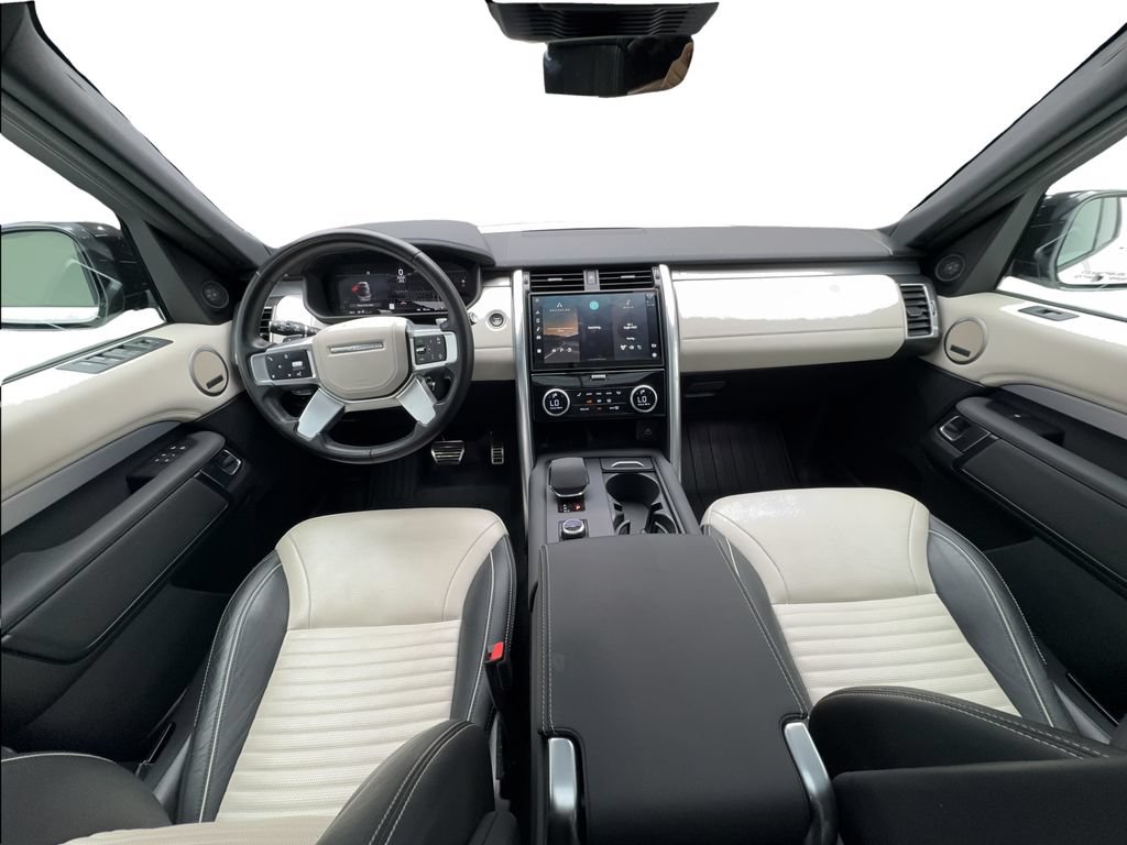 Used 2023 Land Rover Discovery HSE R-Dynamic AWD/4WD image 40
